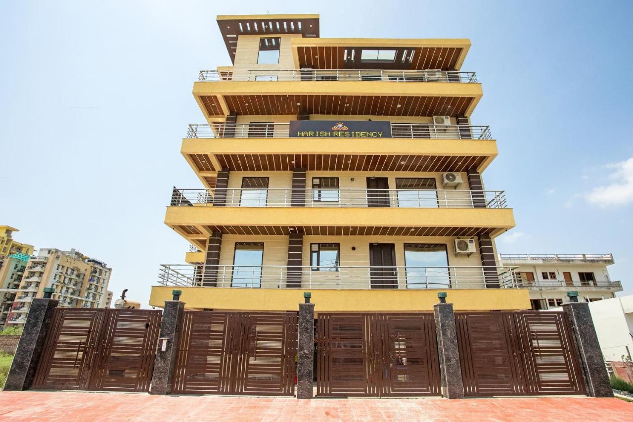 Capital O Harish Residency Hotell Gurgaon Eksteriør bilde