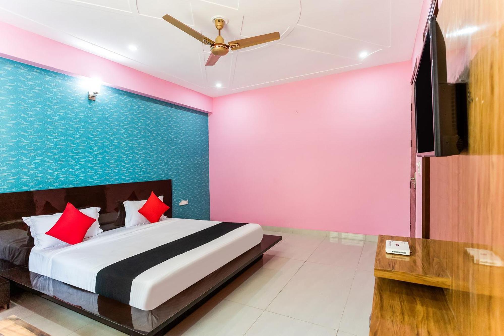 Capital O Harish Residency Hotell Gurgaon Eksteriør bilde